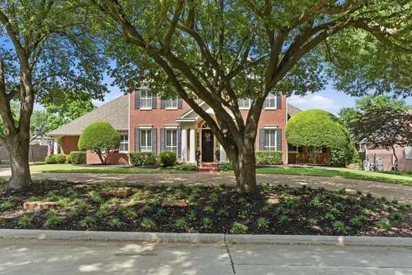180 Creekway Bend, Southlake, TX 76092