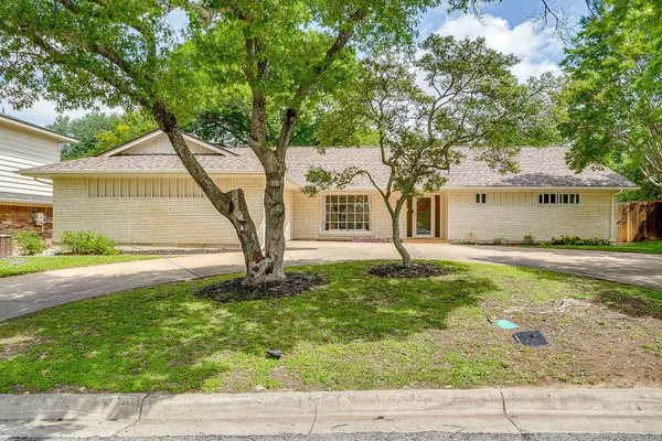3520 Walton Avenue, Fort Worth, TX 76133