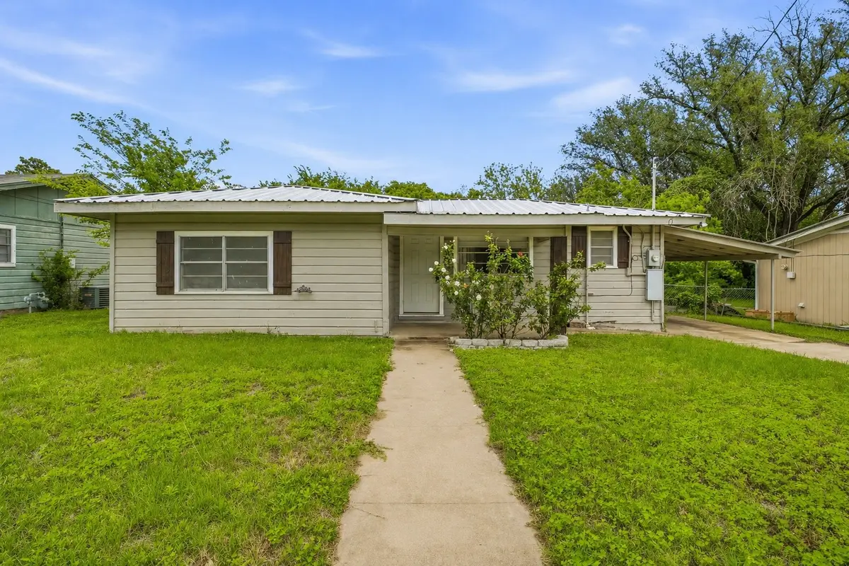 685 S First Avenue, Stephenville, TX 76401 - #1