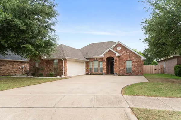 507 Sonny Avenue, Ennis, TX 75119