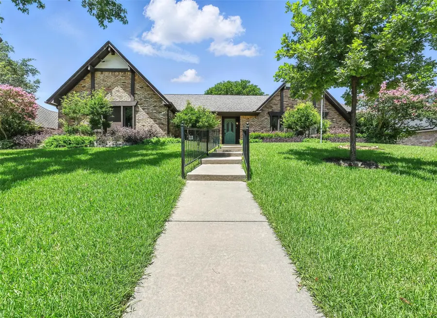 3629 Green Hollow Drive, Grand Prairie, TX 75052 - #3