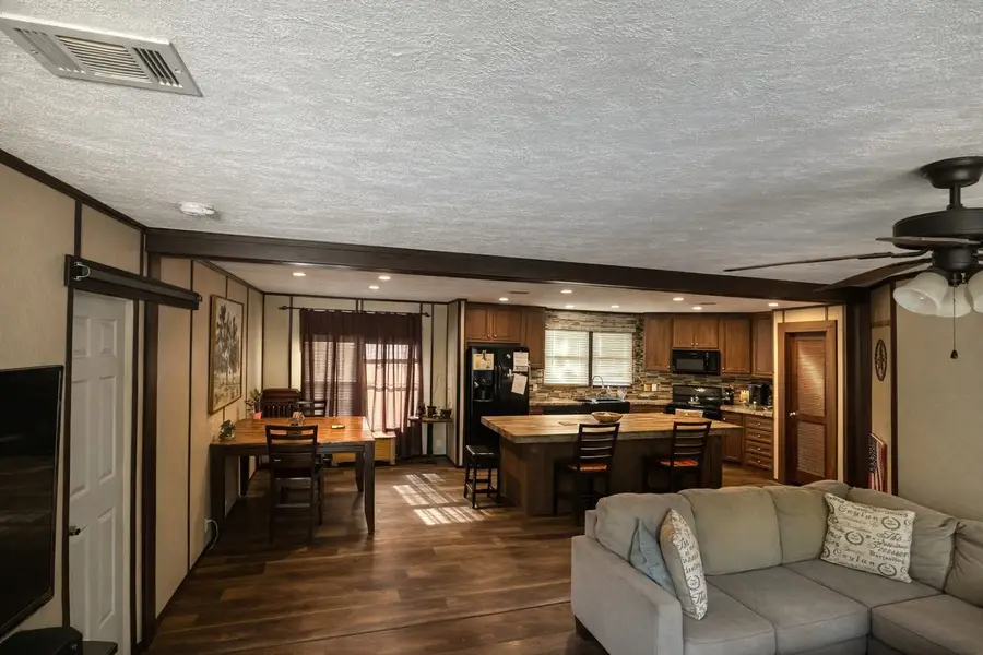152 Lake Shadows Circle, Gun Barrel City, TX 75156 - #2