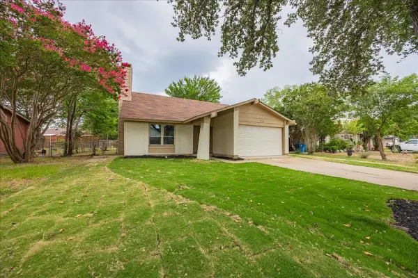 532 Kent Drive, Lewisville, TX 75067