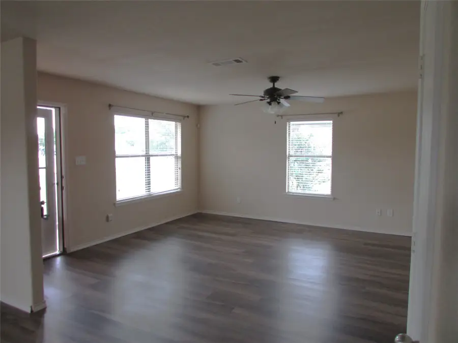 319 Candlewood Circle, Gainesville, TX 76240 - #3