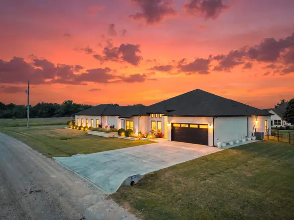 22277 Greenbriar Drive, Whitney, TX 76692