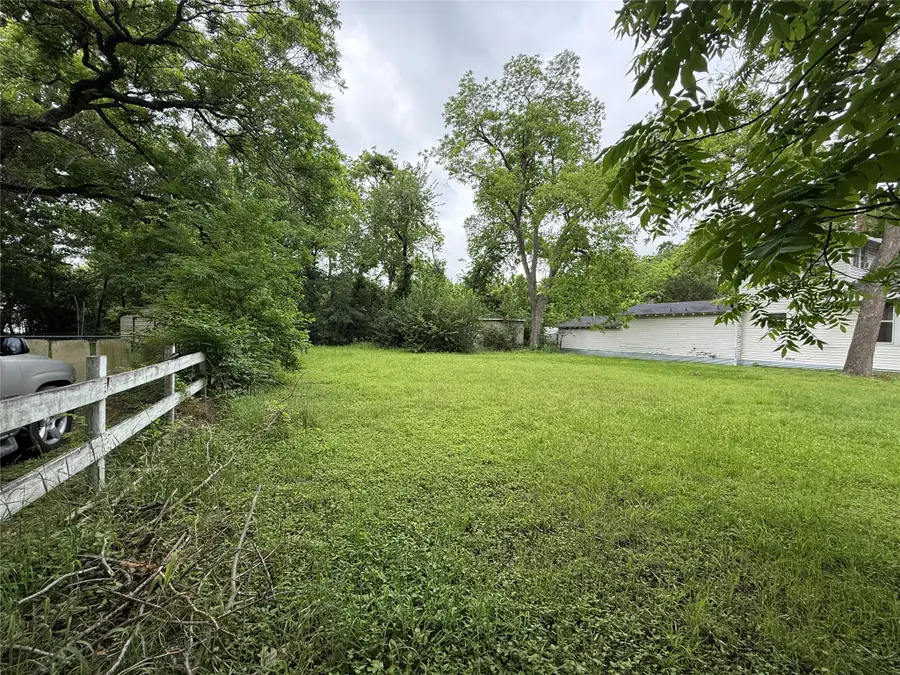 1443 W 5th Avenue, Corsicana, TX 75110 - #3
