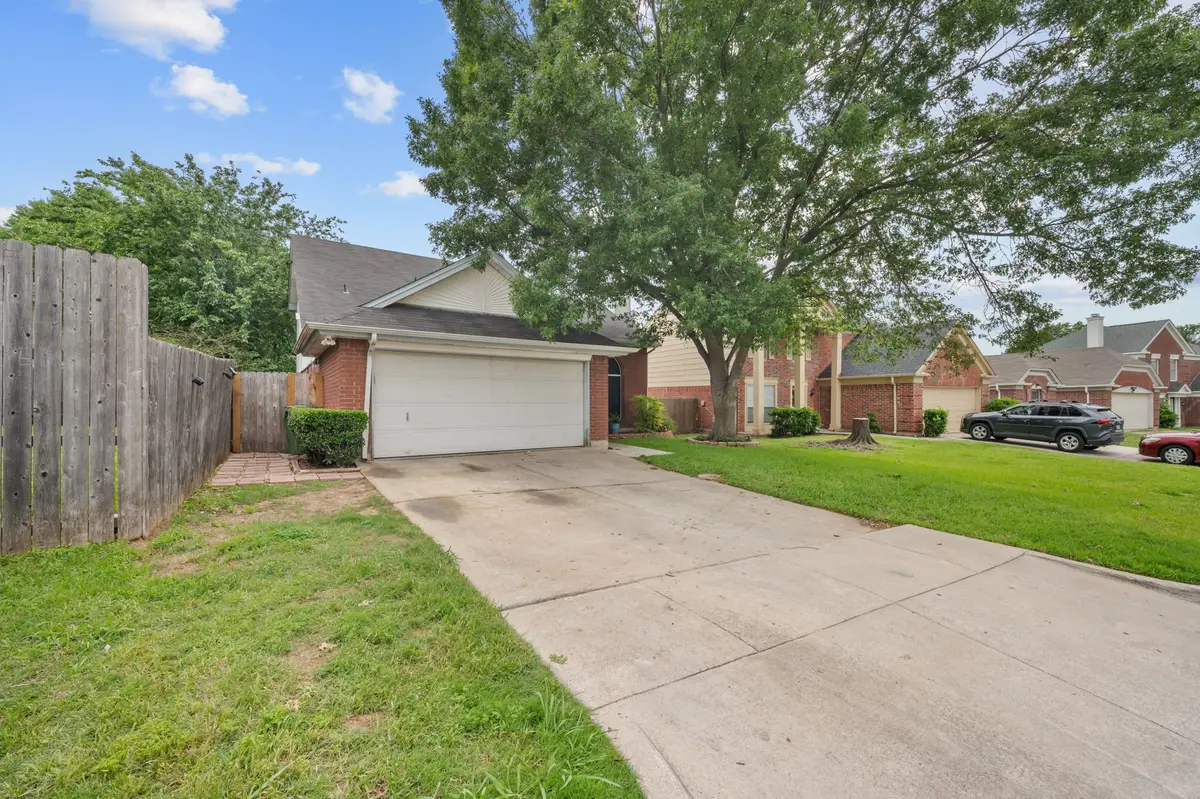 916 Danforth Place, Arlington, TX 76017 - #1