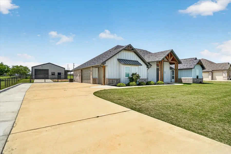 114 Esther Court, Millsap, TX 76066 - #3