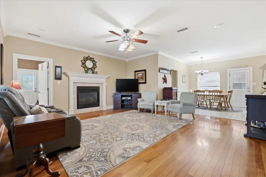 209 Arapaho W, Sherman, TX 75092 - #3