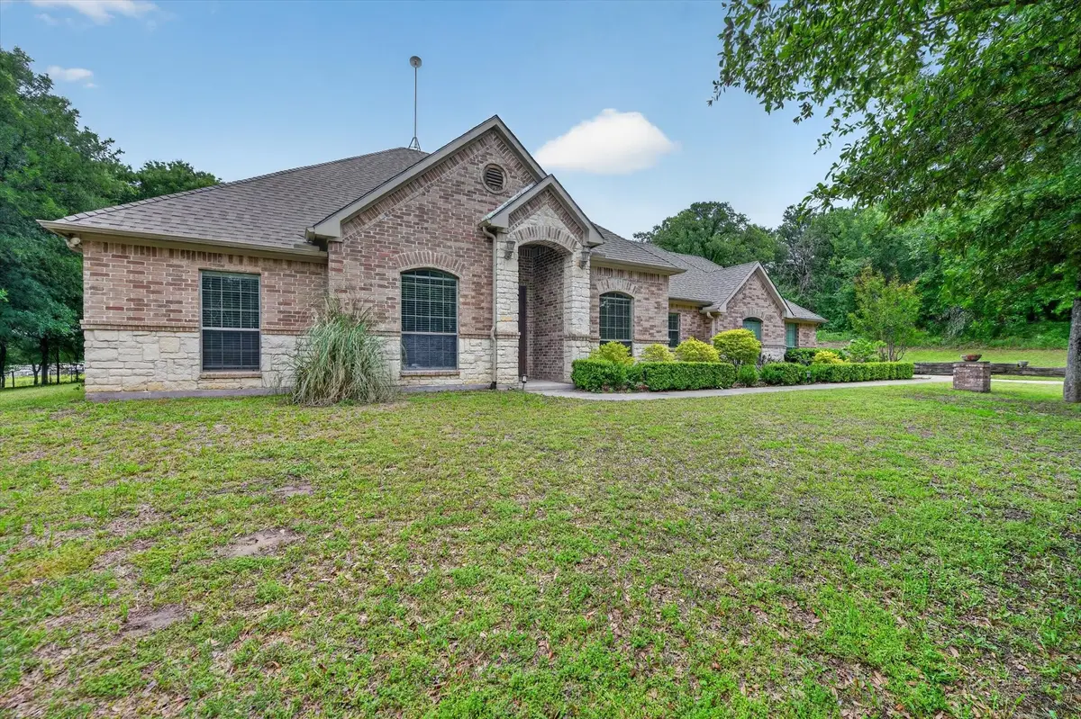 141 N Natural Spring Lane, Azle, TX 76020 - #1