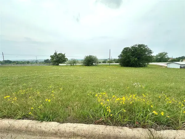 1203 Haven Drive, Comanche, TX 76442