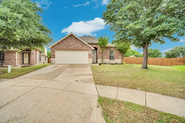 5339 Deep Lake Drive, Grand Prairie, TX 75052