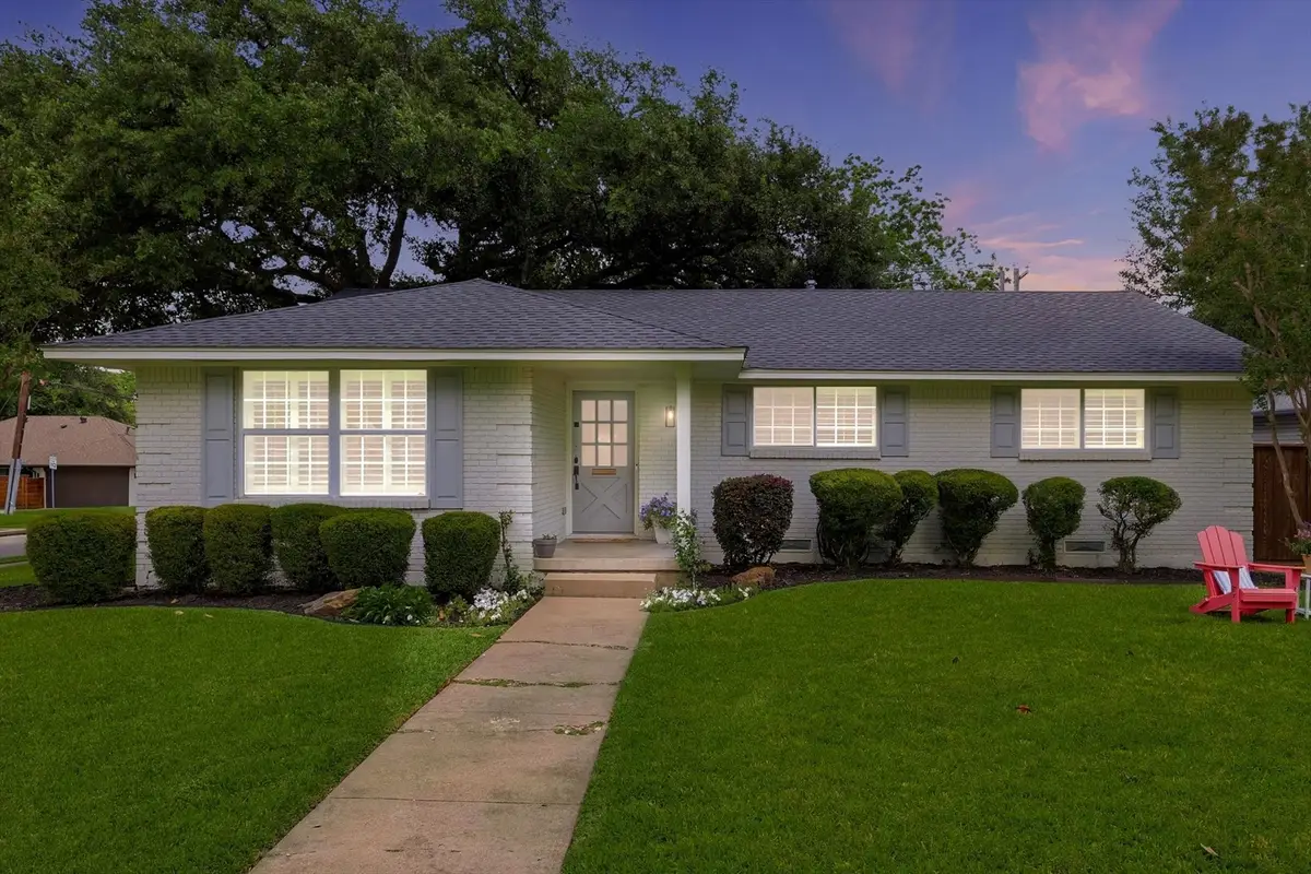 406 Saint Lukes Drive, Richardson, TX 75080 - #1