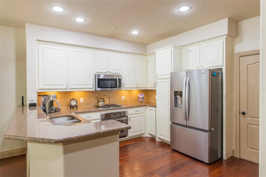 4237 Riverview Drive, Carrollton, TX 75010 - #3