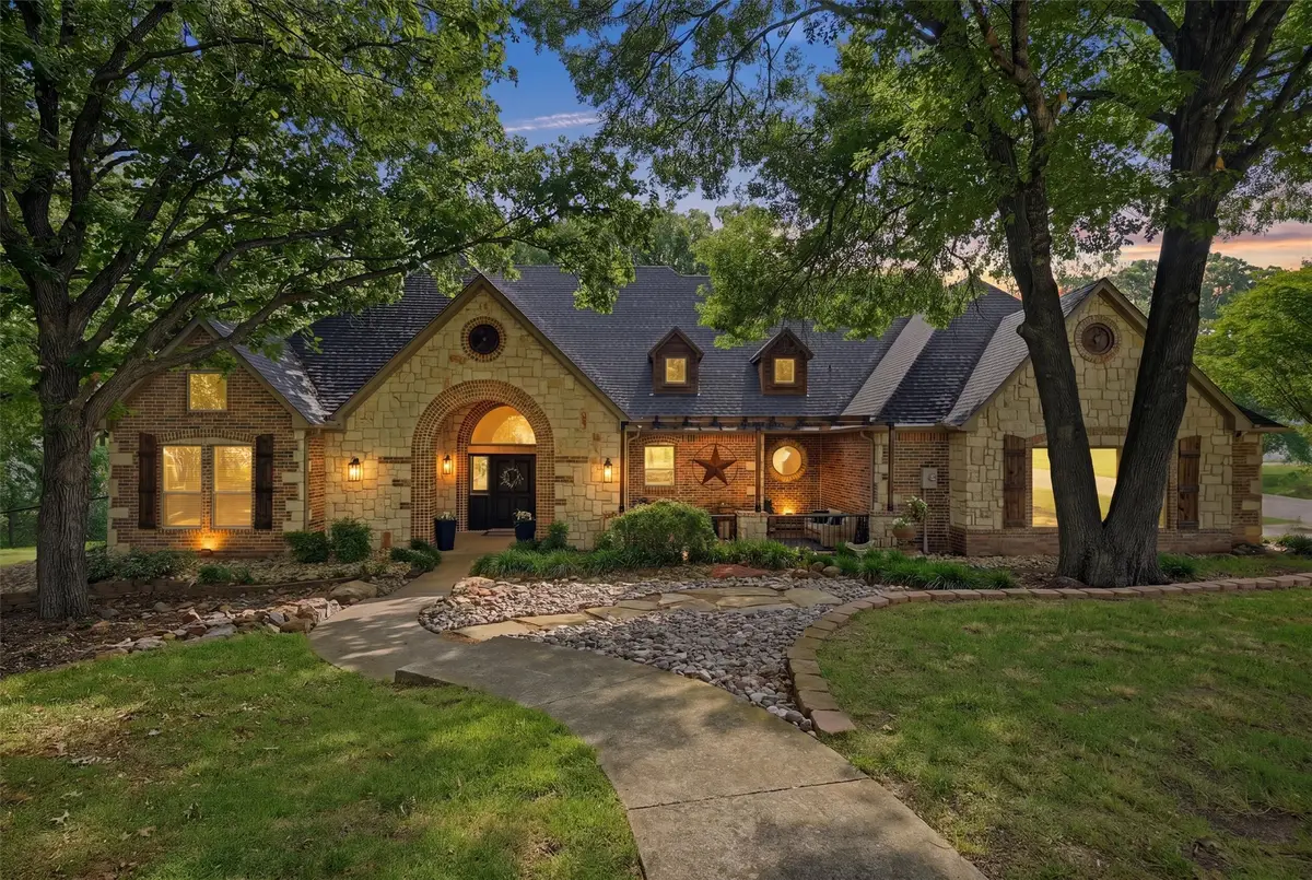 31 Forest Hills Circle, Gunter, TX 75058 - #1