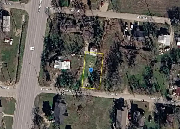 703 E Jones Street, Luling, TX 78648