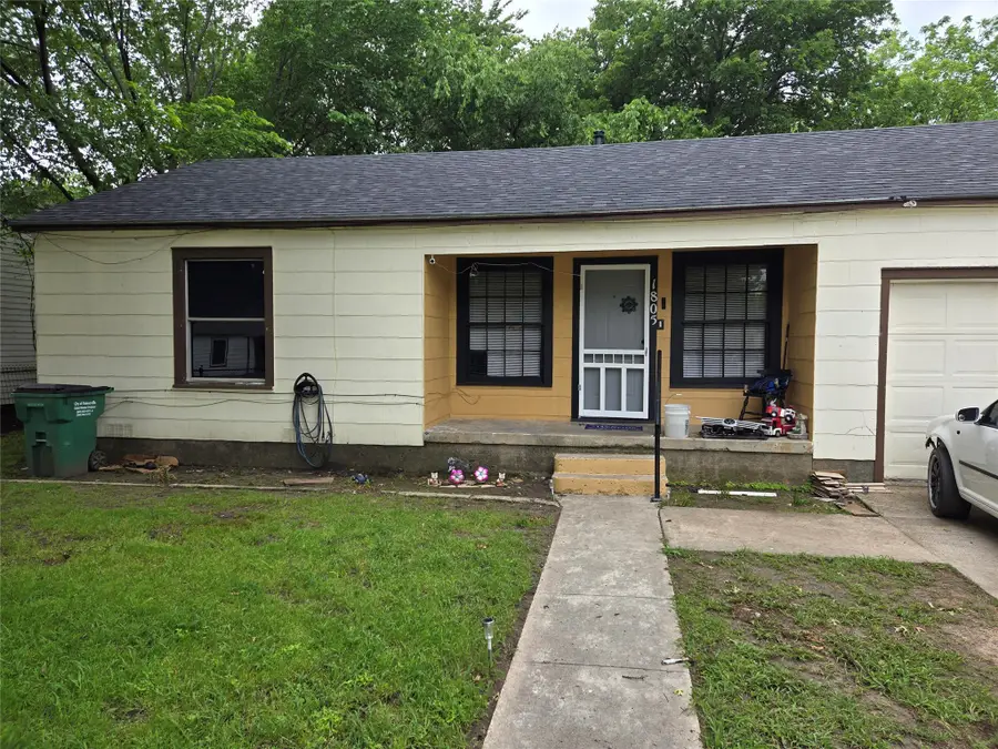 1805 Mill Street, Gainesville, TX 76240 - #2