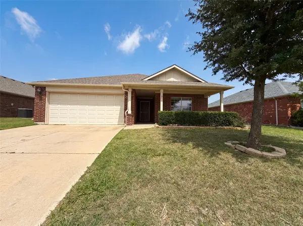 903 Mazatlan Court, Arlington, TX 76002