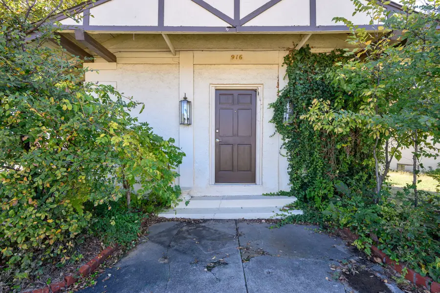 916-B E Hubbard Street, Mineral Wells, TX 76067 - #3
