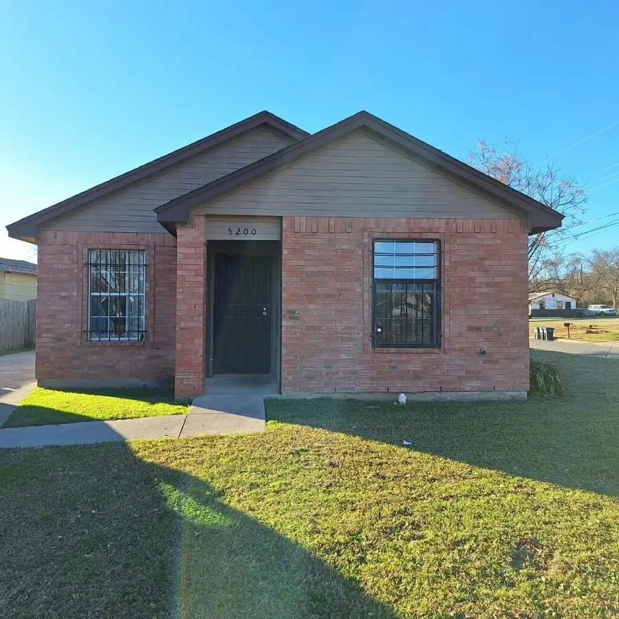 5200 Carol Avenue, Fort Worth, TX 76105 - #2