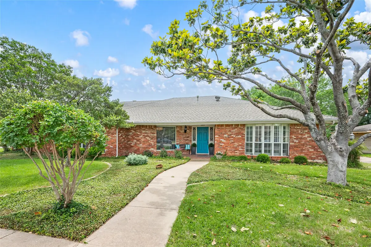 2812 Country Club Road, Pantego, TX 76013 - #1