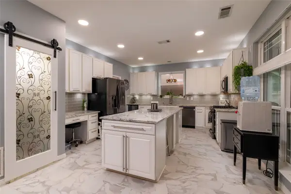 3517 Castlewood Court, Flower Mound, TX 75022