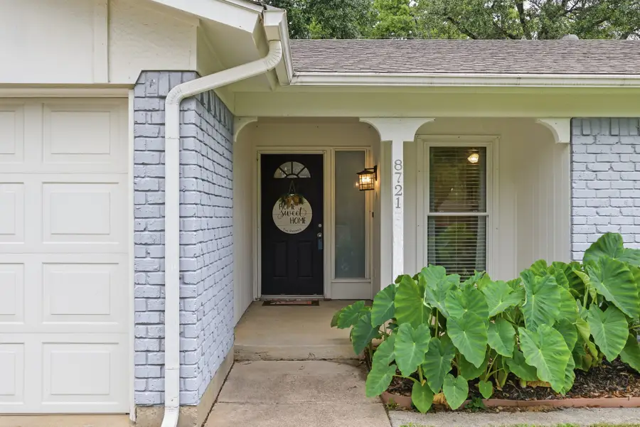 8721 Irongate Drive, North Richland Hills, TX 76182 - #2