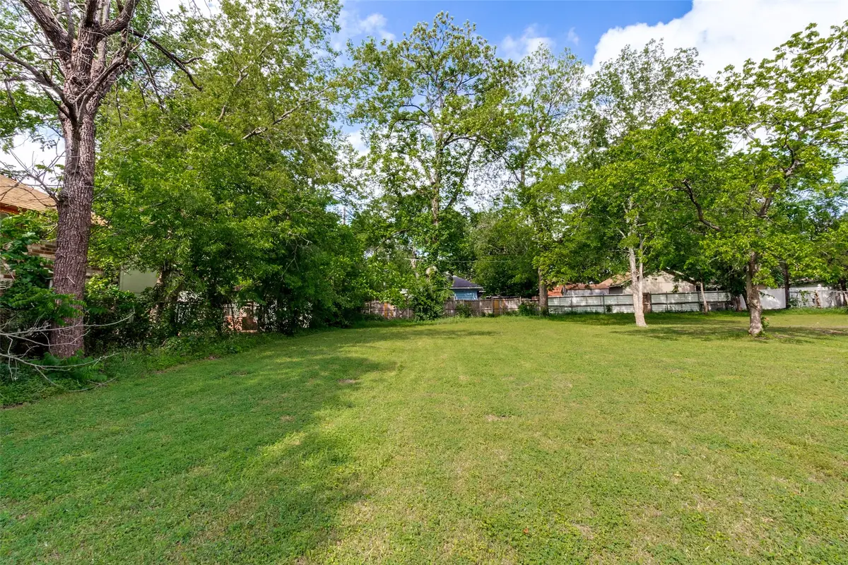 622 Parkview Avenue, Dallas, TX 75223 - #1