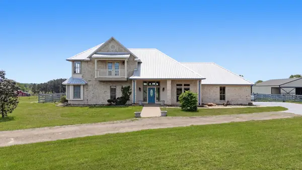 219 W Twin Creeks Trail, Troup, TX 75789