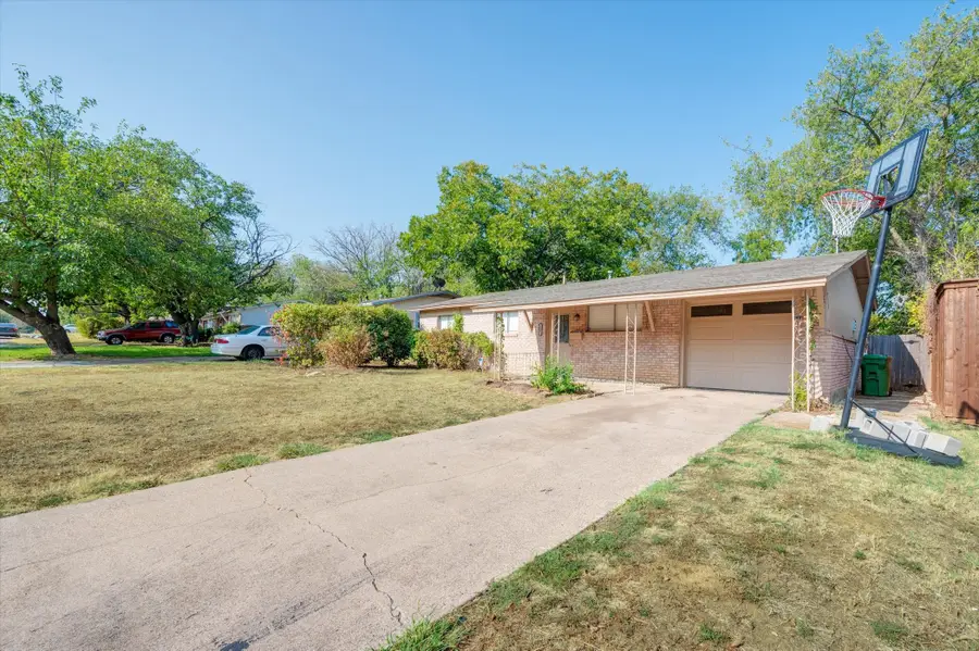 1902 Alan A Dale Road, Arlington, TX 76013 - #3