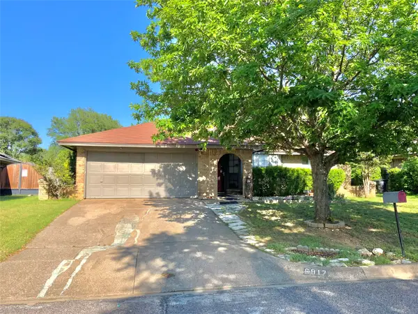6917 Penhurst Drive, Fort Worth, TX 76133