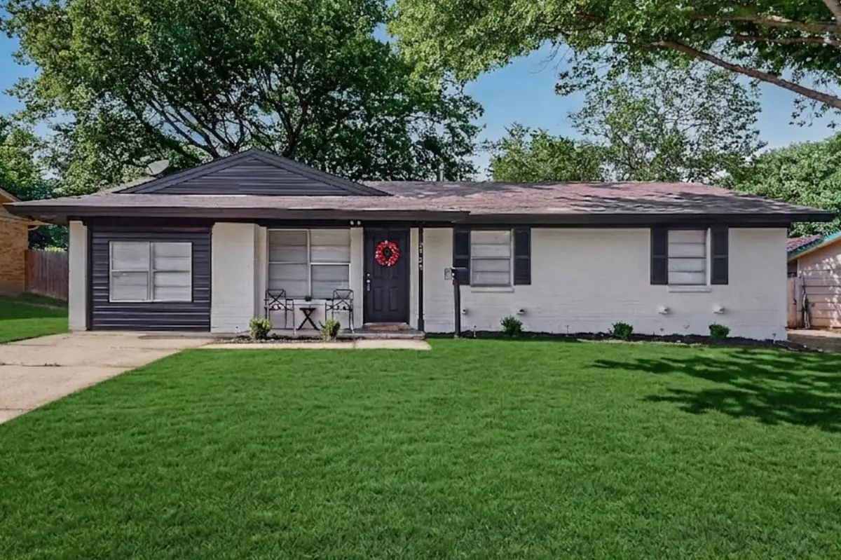 2725 Wesleyan Drive, Irving, TX 75062 - #1
