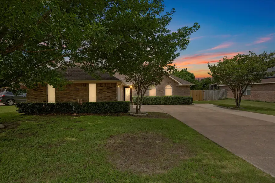 225 Cobblestone Circle, Red Oak, TX 75154 - #2