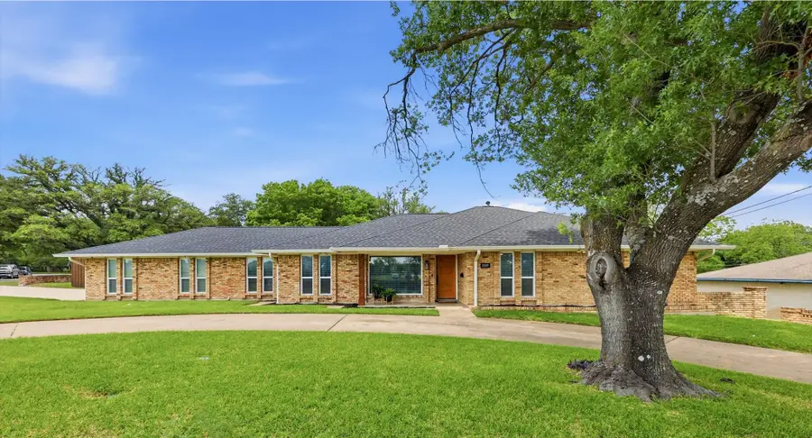1909 W Red Bird Lane, Dallas, TX 75232 - #2