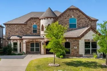 118 Red Pine Drive, Red Oak, TX 75154
