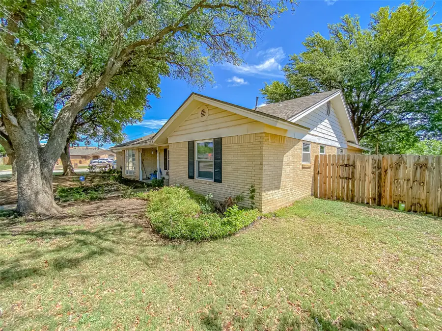4301 Caprock Road, Abilene, TX 79606 - #2