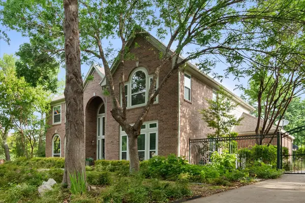 6744 Clear Spring Drive, Fort Worth, TX 76132