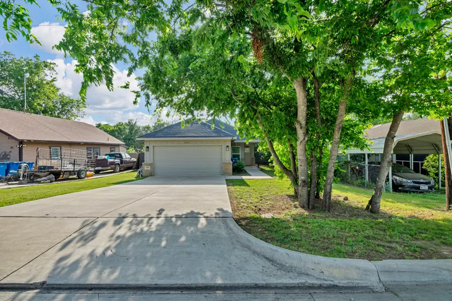 609 N Cummings Drive, Alvarado, TX 76009 - #3