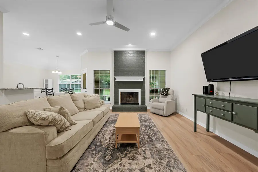 209 W Karnes Drive, Robinson, TX 76706 - #3