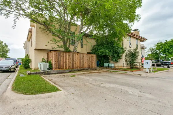 713 Harbour Town Drive #1, Lake Dallas, TX 75065