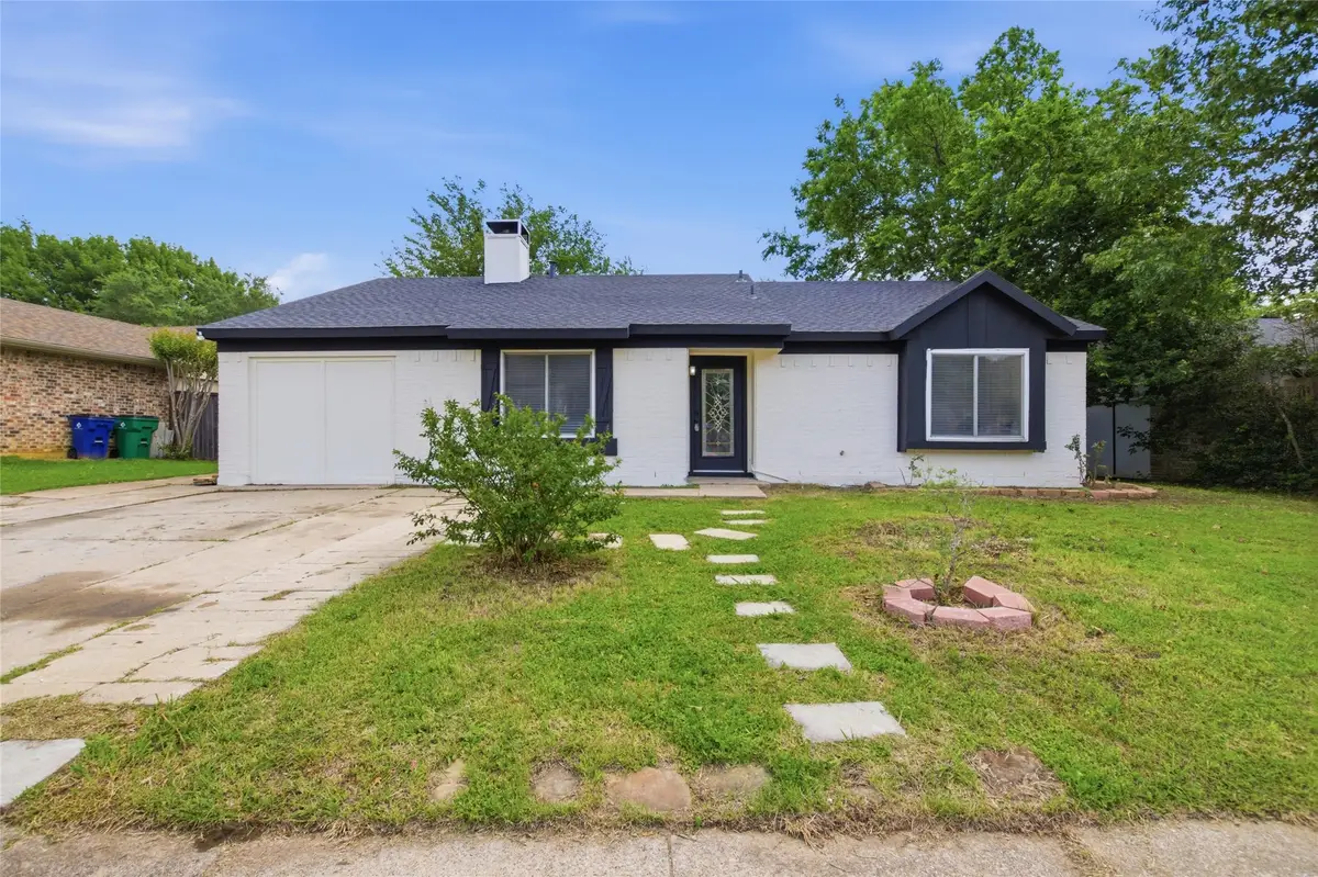 5644 Santa Fe Trail, Haltom City, TX 76148 - #1