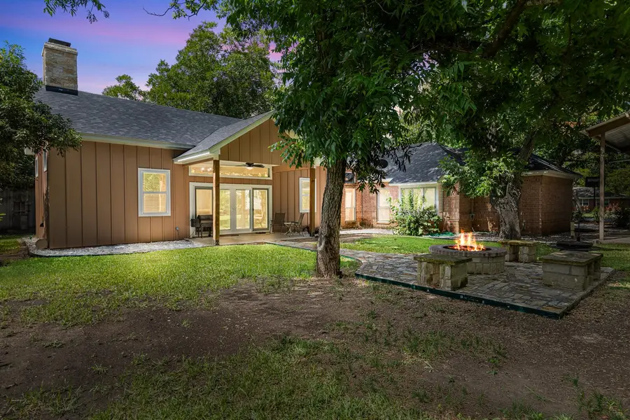 711 South Harrison Street, West, TX 76691 - #2
