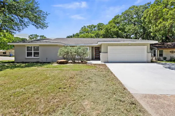 914 Vine Street, Euless, TX 76040
