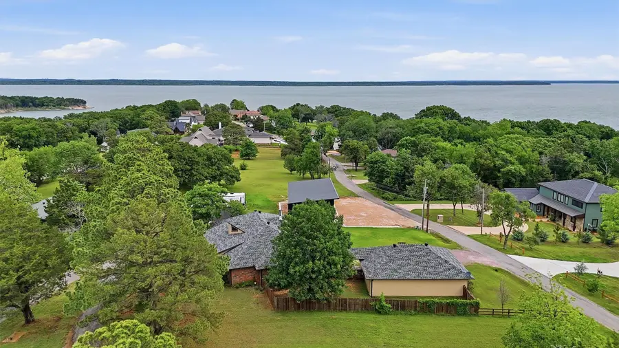 66 Tucker Street, Pottsboro, TX 75076 - #2