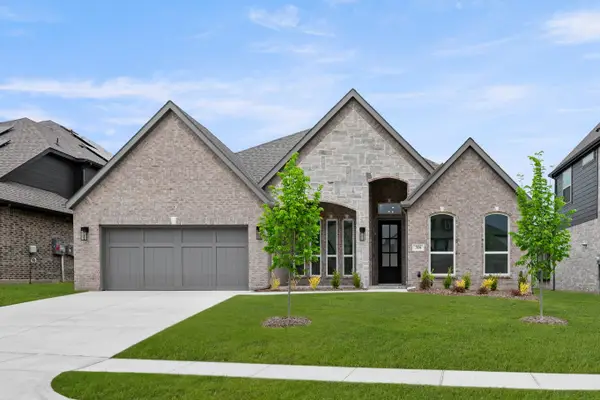 316 Autry Drive, Burleson, TX 76028