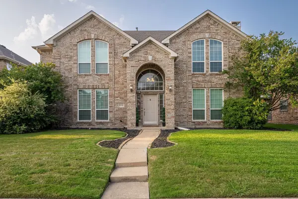 8409 Luna Drive, Rowlett, TX 75088