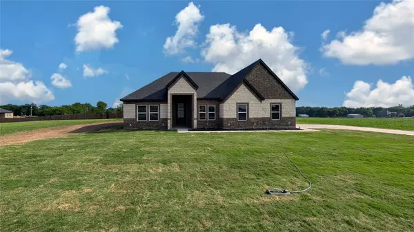 3297 Escobar Circle, Greenville, TX 75401