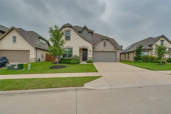 4621 Mill Falls Drive, Fort Worth, TX 76036