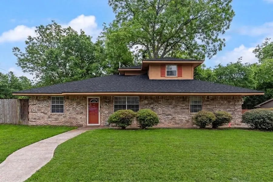 314 Fairfield Street, Gainesville, TX 76240 - #2