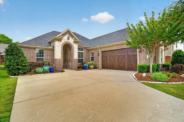 933 Merion Drive, Fort Worth, TX 76028